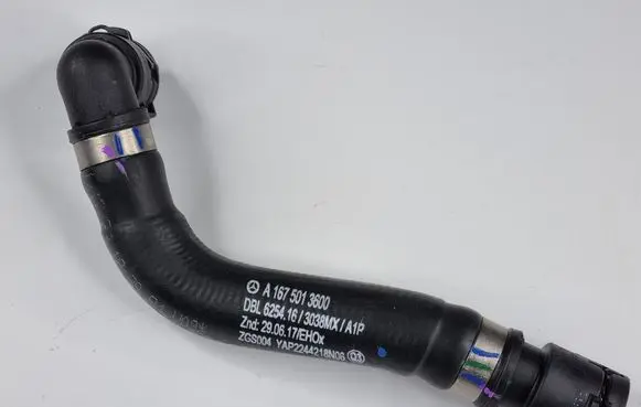Engine coolant pipe/hose
