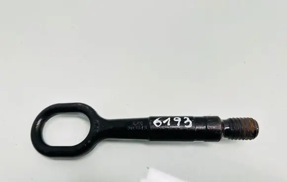 Seat Leon (5F) Towing hook eye 8K0805615