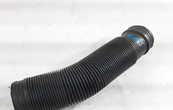 Volkswagen New Beetle Air intake hose/pipe 1J0129684J
