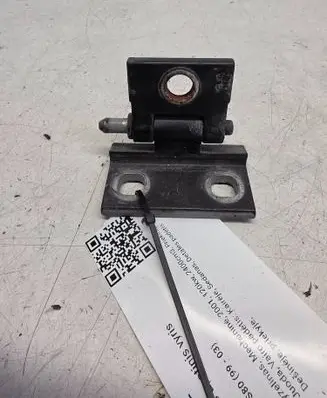 Volvo S80 Front door lower hinge 1234