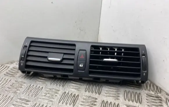BMW X5 E70 Dash center air vent grill 9210705
