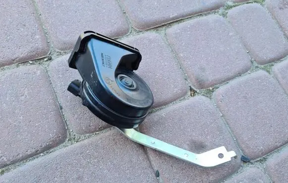 Opel Insignia B Horn signal