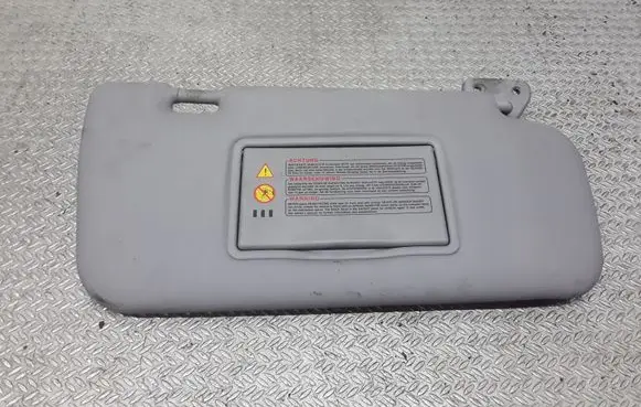Nissan Primera Sun visor