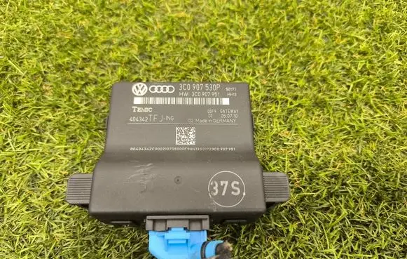 Audi A4 S4 B8 8K Gateway control module 3C0907530P 3C0907951 404342