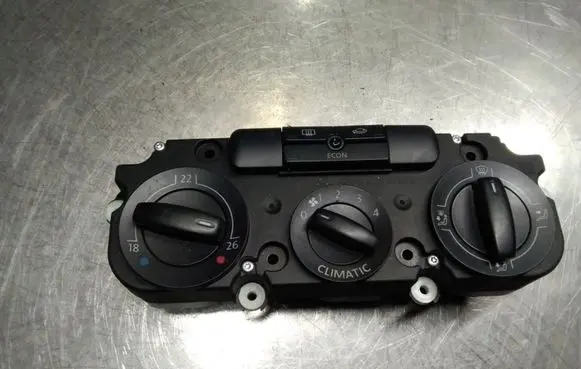 Volkswagen Golf V Climate control unit 1K0820047DP 5HB00871950 REHSW0505