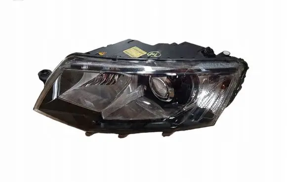 Skoda Octavia Mk3 (5E) Headlight/headlamp 5E1941015A