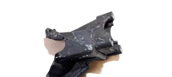 Citroen C5 Engine mounting bracket 9638770480