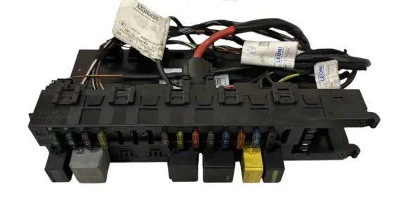 Mercedes-Benz C W203 Fuse module 2035453101 5DK00848642