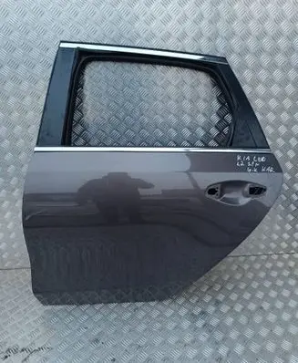 KIA Ceed Rear door