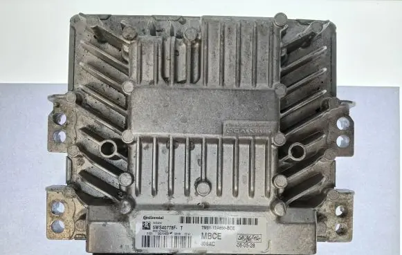 Ford Focus Engine control unit/module 7M5112A650BCE 5WS40778FT