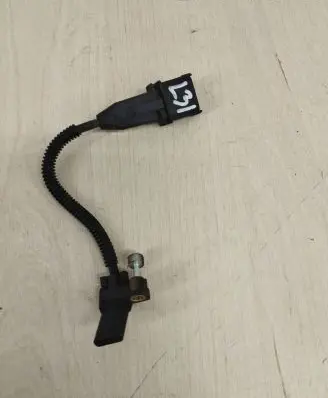 Opel Astra H Crankshaft position sensor 55555806