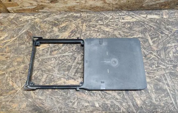 Mercedes-Benz S W140 Fuse box cover 1405401082
