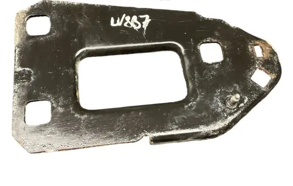 Audi A4 S4 B8 8K Engine mounting bracket 8K0805500