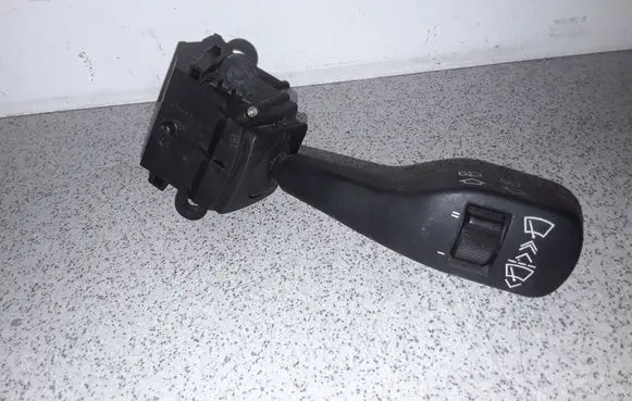 BMW 5 E39 Wiper control stalk 8363669