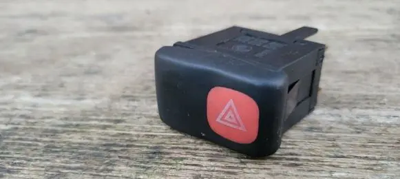 Volkswagen Polo III 6N 6N2 6NF Hazard light switch 6N1953235