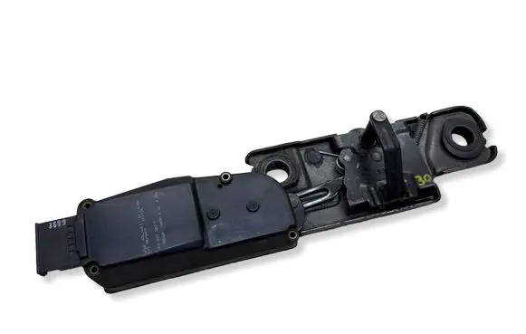 Audi A6 S6 C6 4F Tailgate/trunk/boot lift motor 4F9827383C