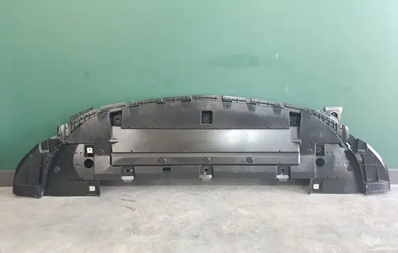 Mercedes-Benz GLA H247 Engine splash shield/under tray A2478857208 A2478857308