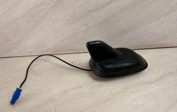 Volkswagen PASSAT B7 Aerial GPS antenna 3C0035507AA