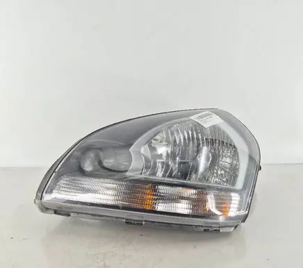 Hyundai Tucson JM Headlight/headlamp E13125