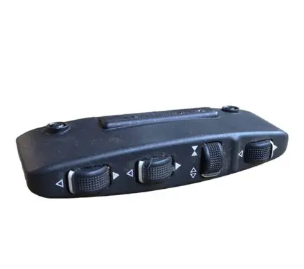 Mercedes-Benz C W204 Seat control switch A0008007978