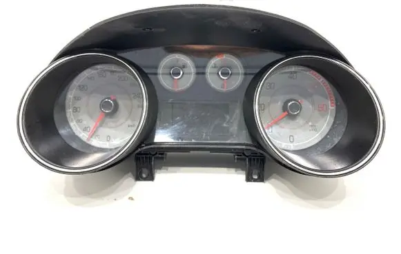 Speedometer (instrument cluster)