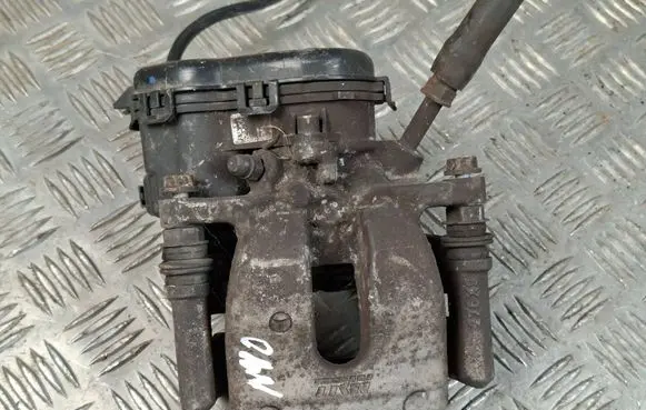 Mercedes-Benz B W246 W242 Rear brake caliper A2465401205