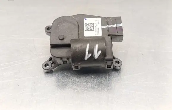 Tesla Model Y Air flap motor/actuator 150062700A