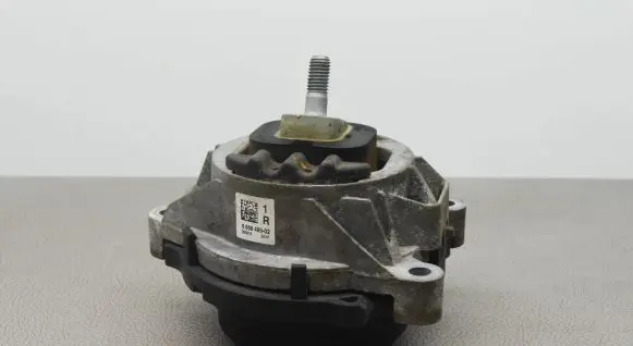 BMW X3 F25 Engine mount bracket 6868489