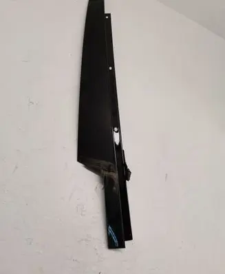 BMW X5M F85 Front door glass trim molding 7289614