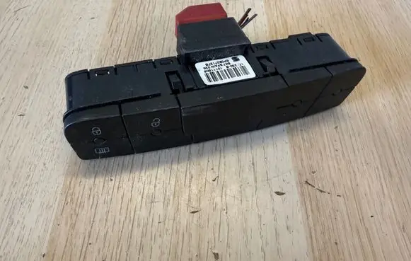 Seat Ibiza IV (6J,6P) Multifunctional control switch/knob 6P0927137B