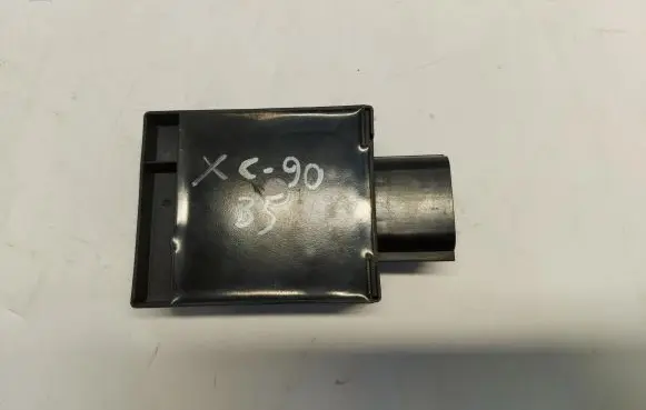 Volvo XC90 Fuel level meter relay 32312196
