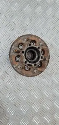 Isuzu D-Max Front wheel bearing hub 