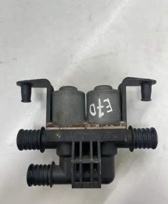 BMW X5 E70 Coolant heater control valve 6910544 1147412166 100721
