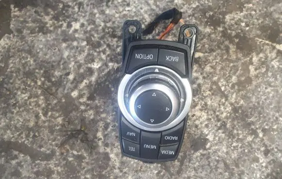 BMW 3 F30 F35 F31 Head unit multimedia control 19226310 9286699 901209480004