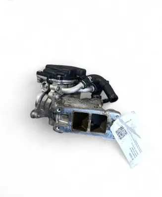 Volkswagen Tiguan Throttle valve 04L128637A