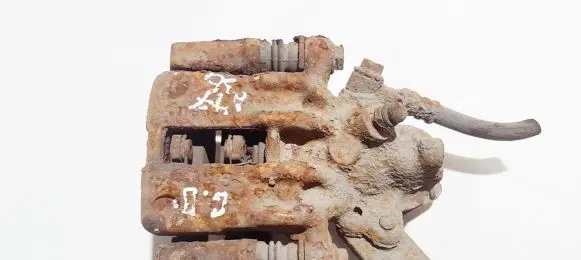 Nissan Primera Rear brake caliper