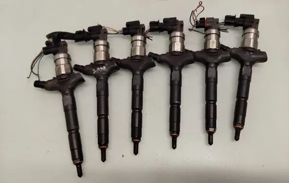 Saab 9-5 Fuel injectors set 8972391616