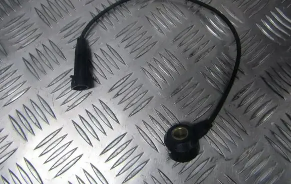 Detonation knock sensor