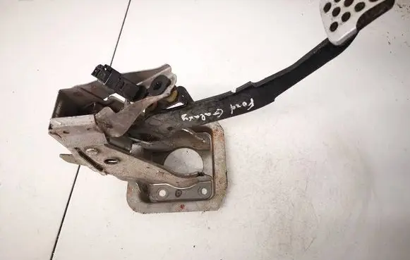 Ford Galaxy Brake pedal