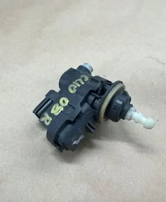Renault Trafic II (X83) Headlight level adjustment motor 8200402521