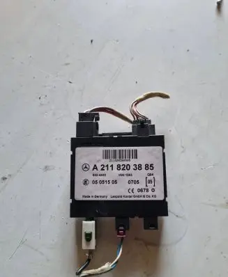 Mercedes-Benz CLS C219 Keyless (KESSY) go control unit/module A2118203885 SW4402 05051505