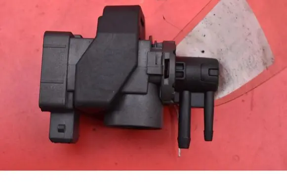 Nissan X-Trail T31 Vacuum valve 149567097R