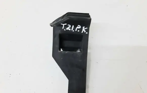 Volvo V50 Front bumper mounting bracket 30678481