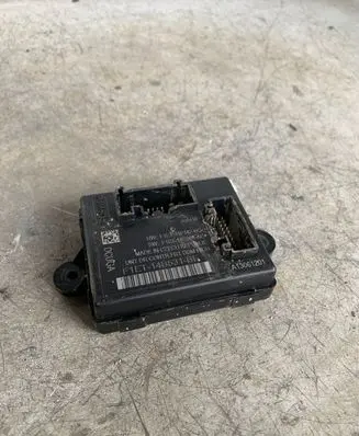 Ford C-MAX II Door control unit/module F1et14b531be