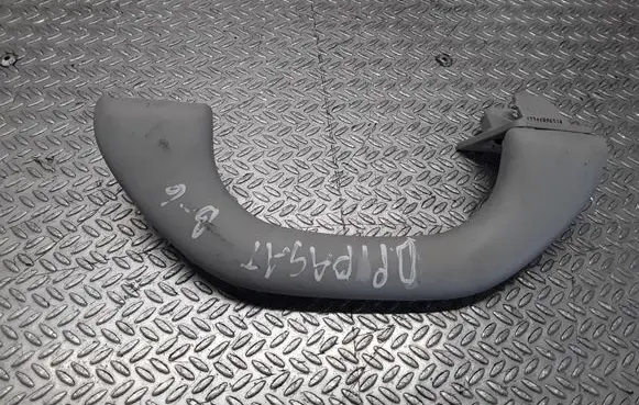 Volkswagen PASSAT B6 Front interior roof grab handle 1K0857607