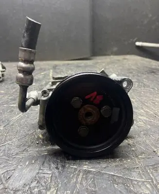BMW 5 E60 E61 Power steering pump 7652974105 677936203