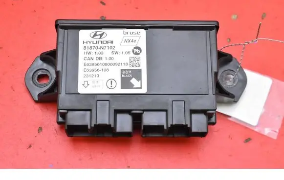 Hyundai Tucson JM Engine control unit/module ECU 81870-N7102