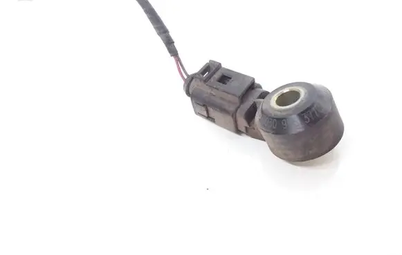 Volkswagen PASSAT B6 Detonation knock sensor 030905377C