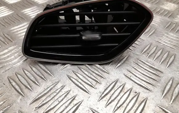 Opel Grandland X Dashboard side air vent grill/cover trim 00226825