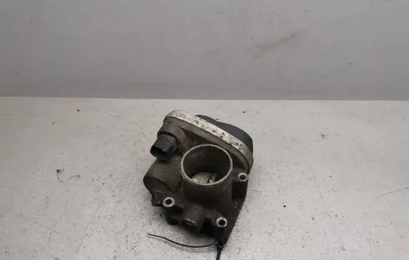 Volkswagen Golf IV Throttle valve 036133062N